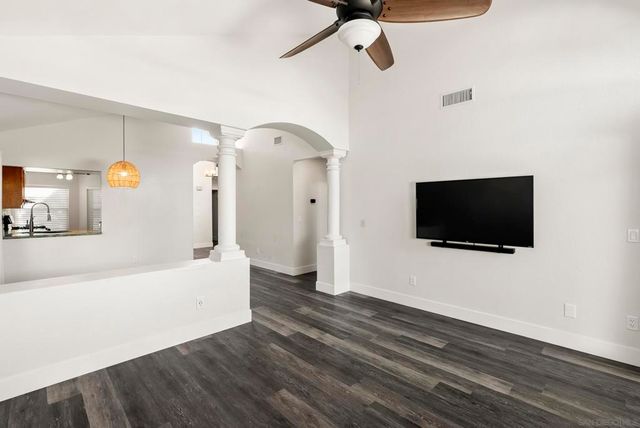 1733 Avenida Segovia, Oceanside, CA 92056