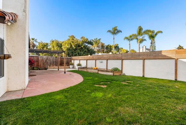 1733 Avenida Segovia, Oceanside, CA 92056