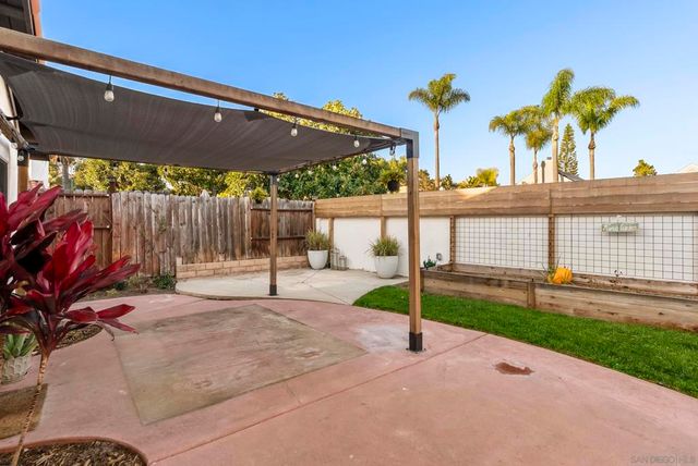 1733 Avenida Segovia, Oceanside, CA 92056