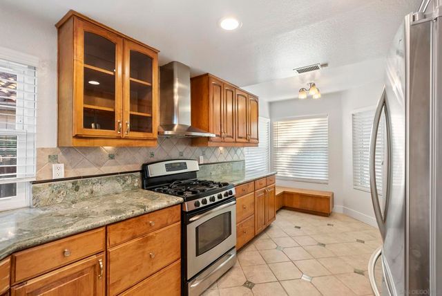 1733 Avenida Segovia, Oceanside, CA 92056