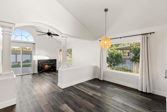 1733 Avenida Segovia, Oceanside, CA 92056