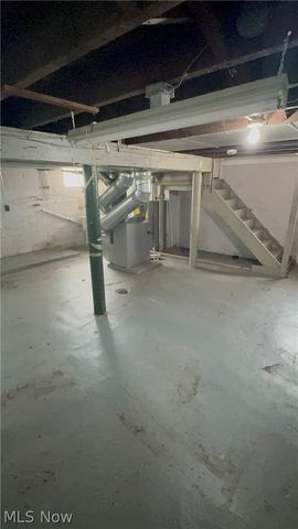 1075 E 177th Street, Cleveland, OH 44119