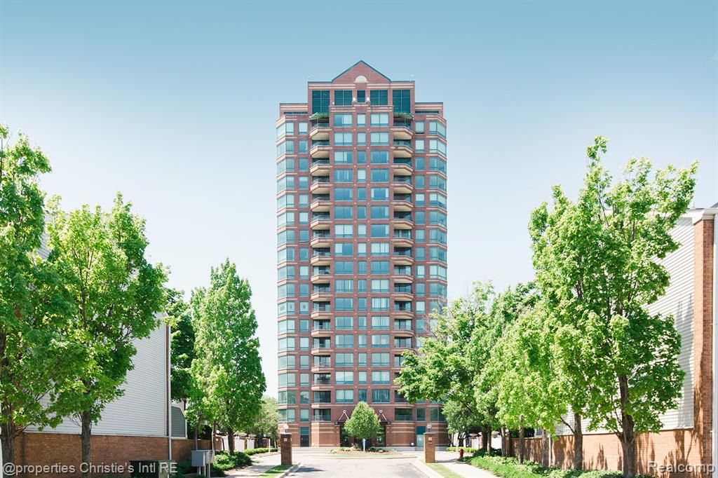3320 Spinnaker Lane 15B, Detroit, MI 48207