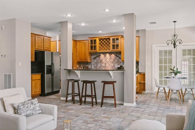 2400 Dunes DR, Pflugerville, TX 78660