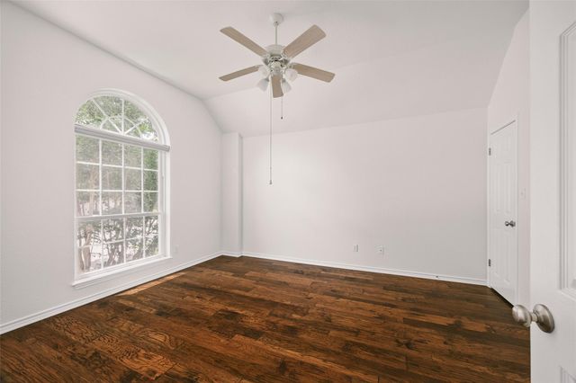 2400 Dunes DR, Pflugerville, TX 78660
