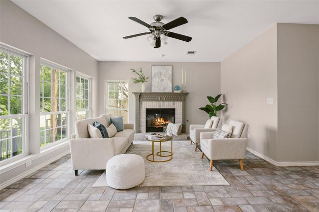 2400 Dunes DR, Pflugerville, TX 78660