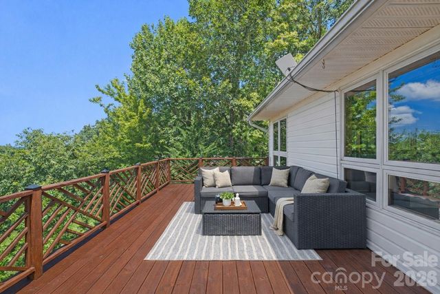 5545 Pine Ridge Drive, Connelly Springs, NC 28612
