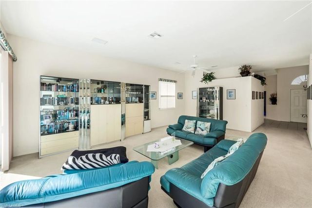 25240 Bay Cedar DR, Bonita Springs, FL 34134