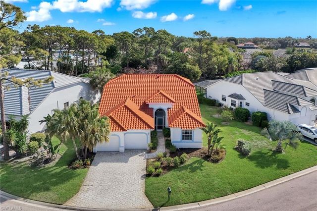 25240 Bay Cedar DR, Bonita Springs, FL 34134