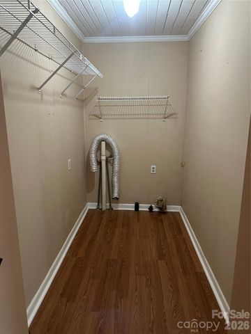 1407 N College Avenue, Newton, NC 28658