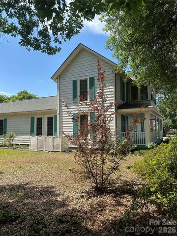 1407 N College Avenue, Newton, NC 28658