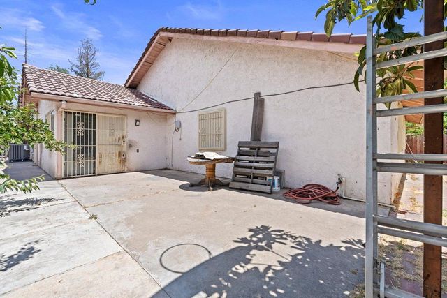 220 San Carlos Way, Stockton, CA 95207