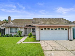 220 San Carlos Way, Stockton, CA 95207