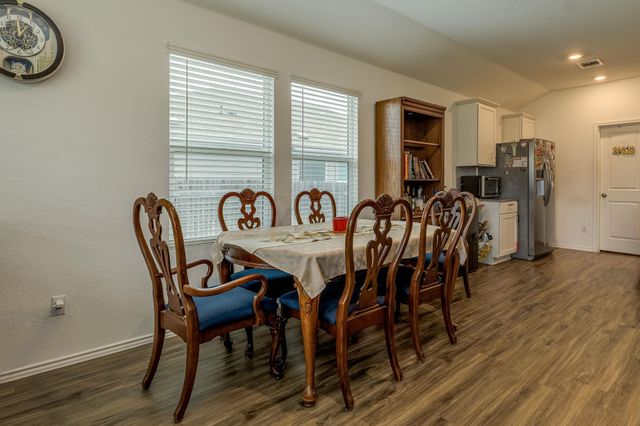 423 Bluejack WAY, Hutto, TX 78634