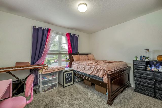 423 Bluejack WAY, Hutto, TX 78634