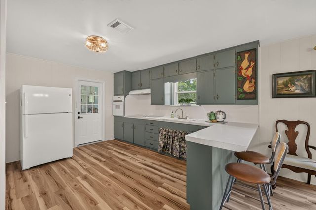 3505 Brunes Mill Road, Columbus, TX 78934