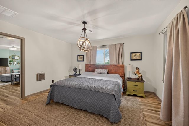 3505 Brunes Mill Road, Columbus, TX 78934