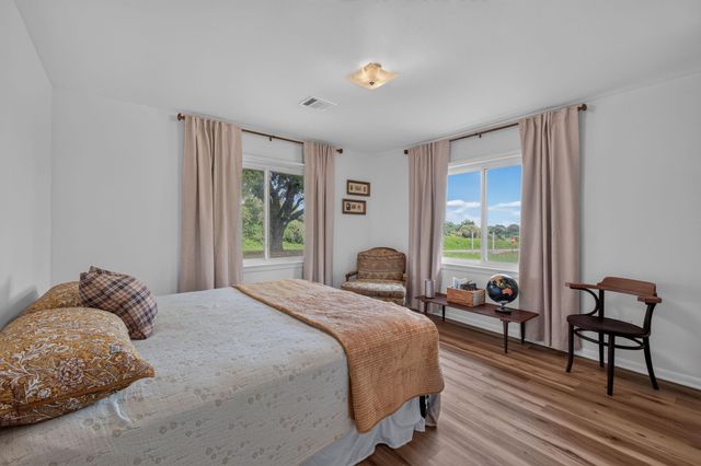 3505 Brunes Mill Road, Columbus, TX 78934