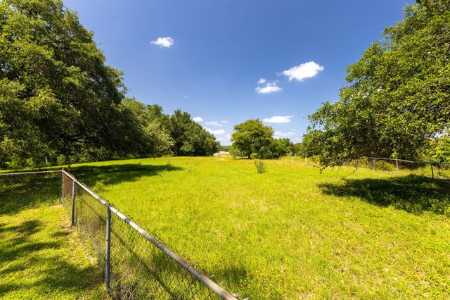 3505 Brunes Mill Road, Columbus, TX 78934