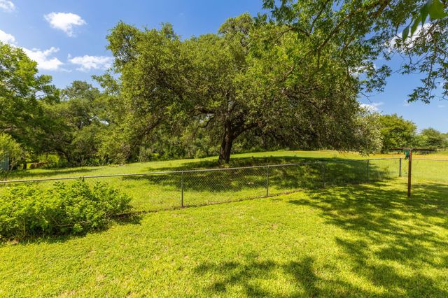 3505 Brunes Mill Road, Columbus, TX 78934