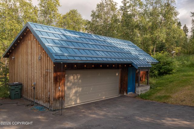 9843 Conifer Street, Anchorage, AK 99507