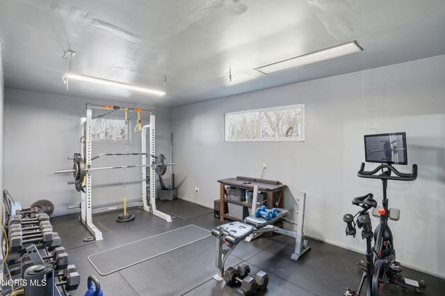 9882 Us-224, Findlay, OH 45840