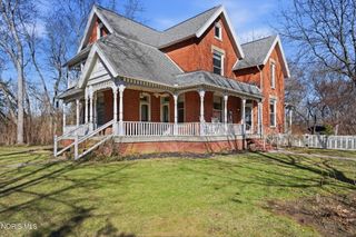 9882 Us-224, Findlay, OH 45840