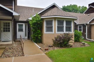 2419 S Center Ave, Sioux Falls, SD 57105