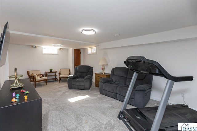 301 Nottingham Court, North Mankato, MN 56003