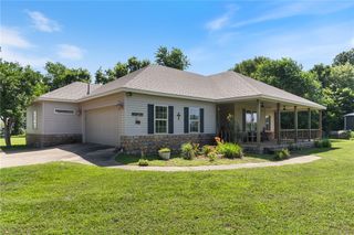 15890 Mariano Road, Bentonville, AR 72712