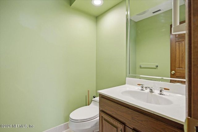 4501 ORTEGA FARMS Circle, Jacksonville, FL 32210