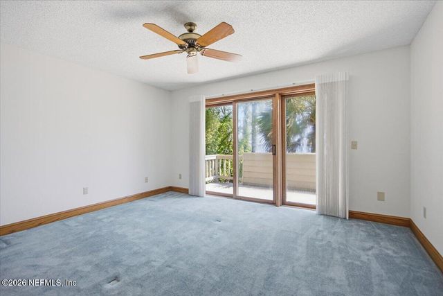 4501 ORTEGA FARMS Circle, Jacksonville, FL 32210