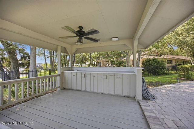 4501 ORTEGA FARMS Circle, Jacksonville, FL 32210