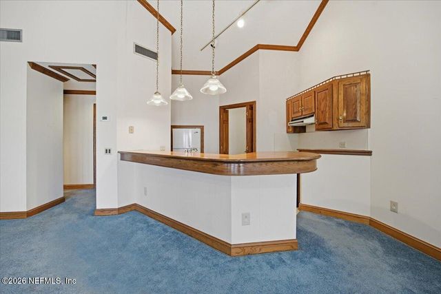 4501 ORTEGA FARMS Circle, Jacksonville, FL 32210