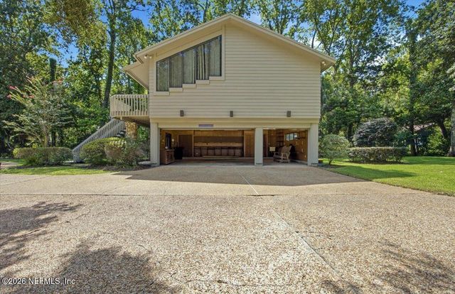 4501 ORTEGA FARMS Circle, Jacksonville, FL 32210