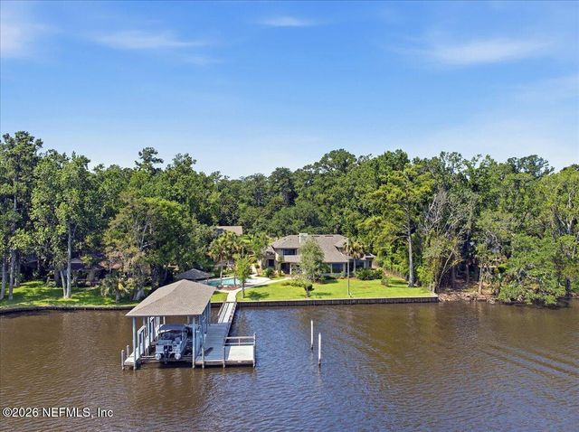 4501 ORTEGA FARMS Circle, Jacksonville, FL 32210