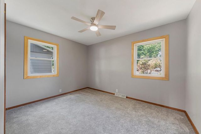 1032 Valley View Road, Faribault, MN 55021