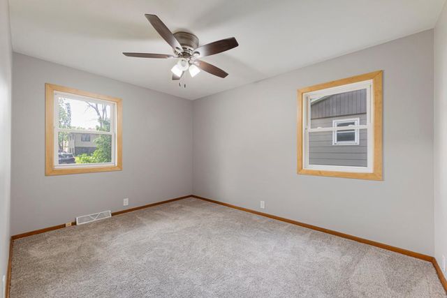 1032 Valley View Road, Faribault, MN 55021