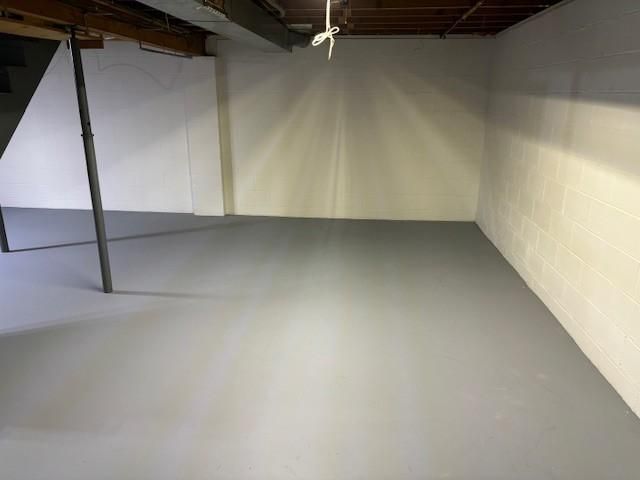 1032 Valley View Road, Faribault, MN 55021