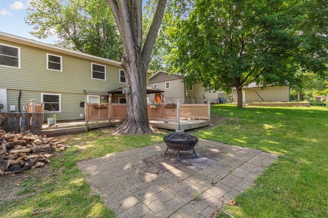 1032 Valley View Road, Faribault, MN 55021