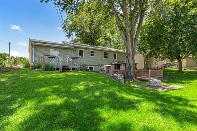 1032 Valley View Road, Faribault, MN 55021