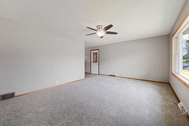 1032 Valley View Road, Faribault, MN 55021