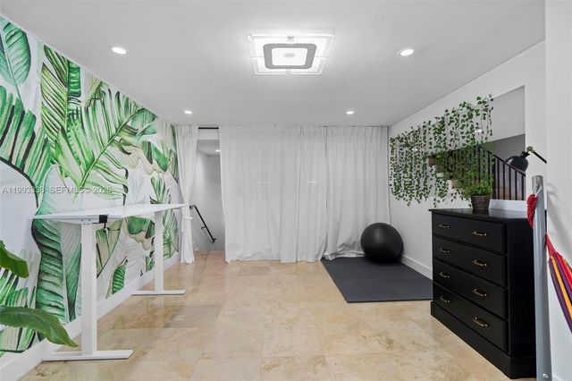 3506 NE 166th Street 4, North Miami Beach, FL 33160