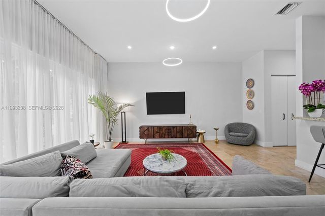 3506 NE 166th Street 4, North Miami Beach, FL 33160