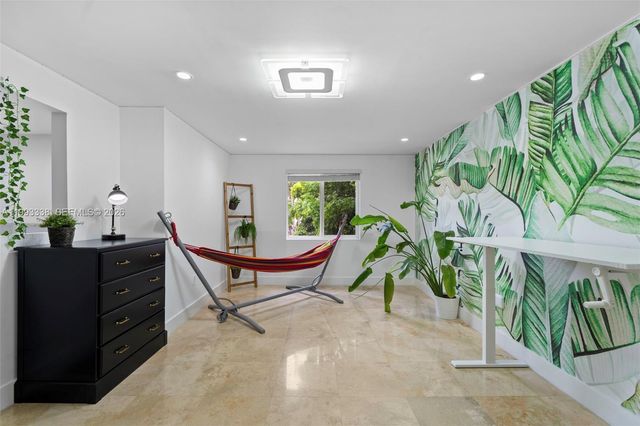 3506 NE 166th Street 4, North Miami Beach, FL 33160