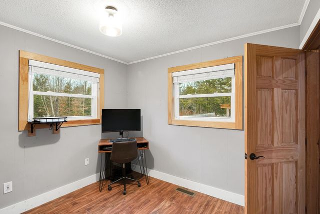 19 Nutter Circle, Barnstead, NH 03225