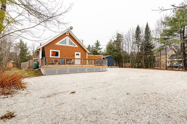 19 Nutter Circle, Barnstead, NH 03225