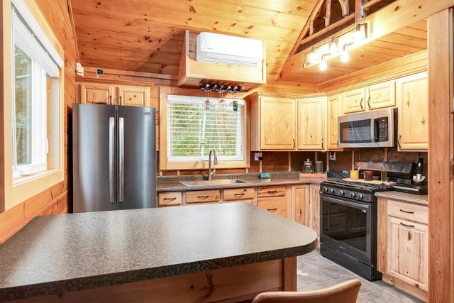 19 Nutter Circle, Barnstead, NH 03225