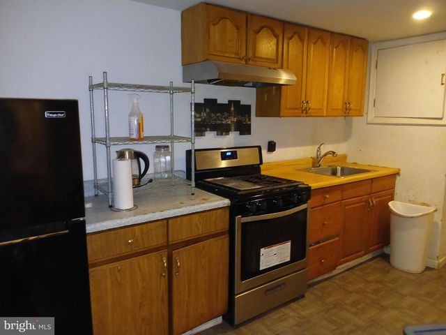 3112 LIBERTY PKWY, Dundalk, MD 21222