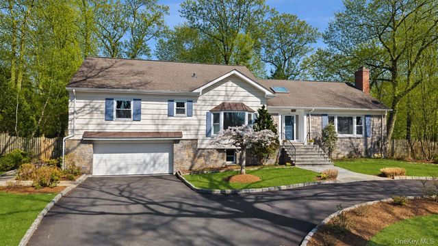 11 Iroquois Trail, Harrison, NY 10528
